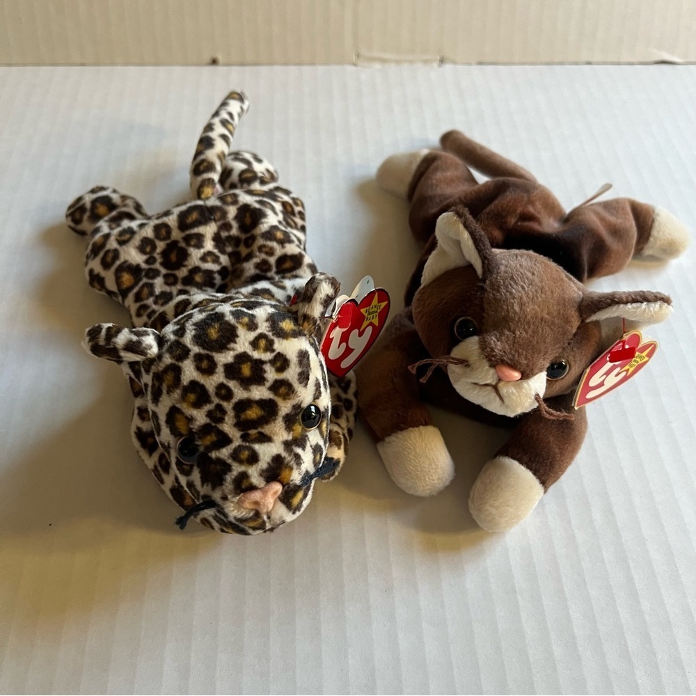 2 TY Beanie Babies Pounce & Freckles